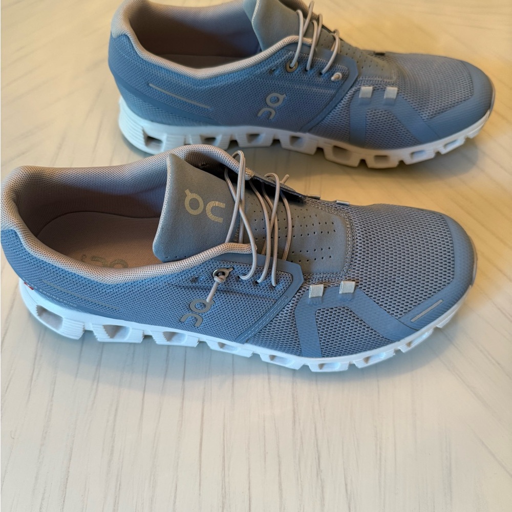On Running Men's Gray Athletic Shoes